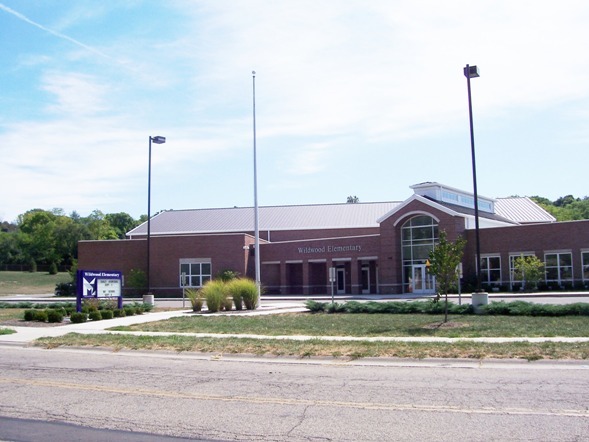 Outside of Wildwood Elementary building