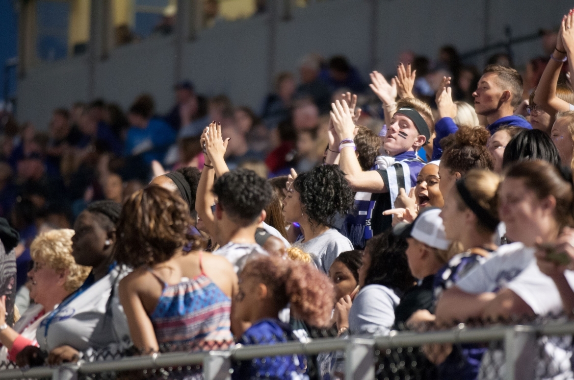 Fans Cheer on the Middies